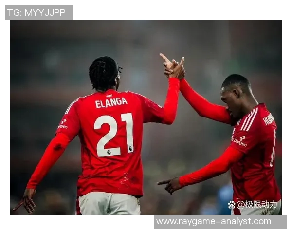 英超激战曼城险胜巴黎圣日耳曼争议判罚引发全场热议