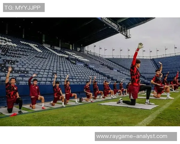 中超赛场惊现冷门AC米兰大胜阿森纳五球引发全场狂欢