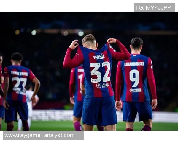 巴萨逆转那不勒斯6-2红牌争议引发全场热议赛后点评