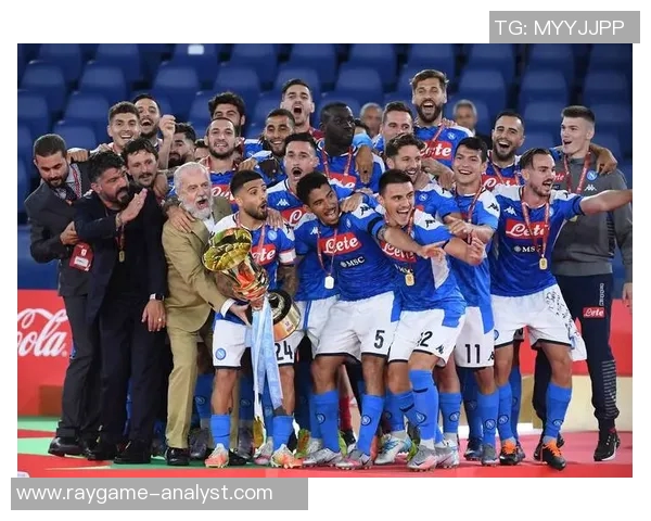 那不勒斯狂胜尤文图斯五球大捷足总杯赛场引发热烈反响